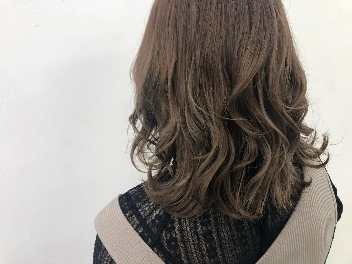 ミディアム カラー ヘアカラー トリートメント ヘッドスパ みねぎし ふうかのヘアスタイル