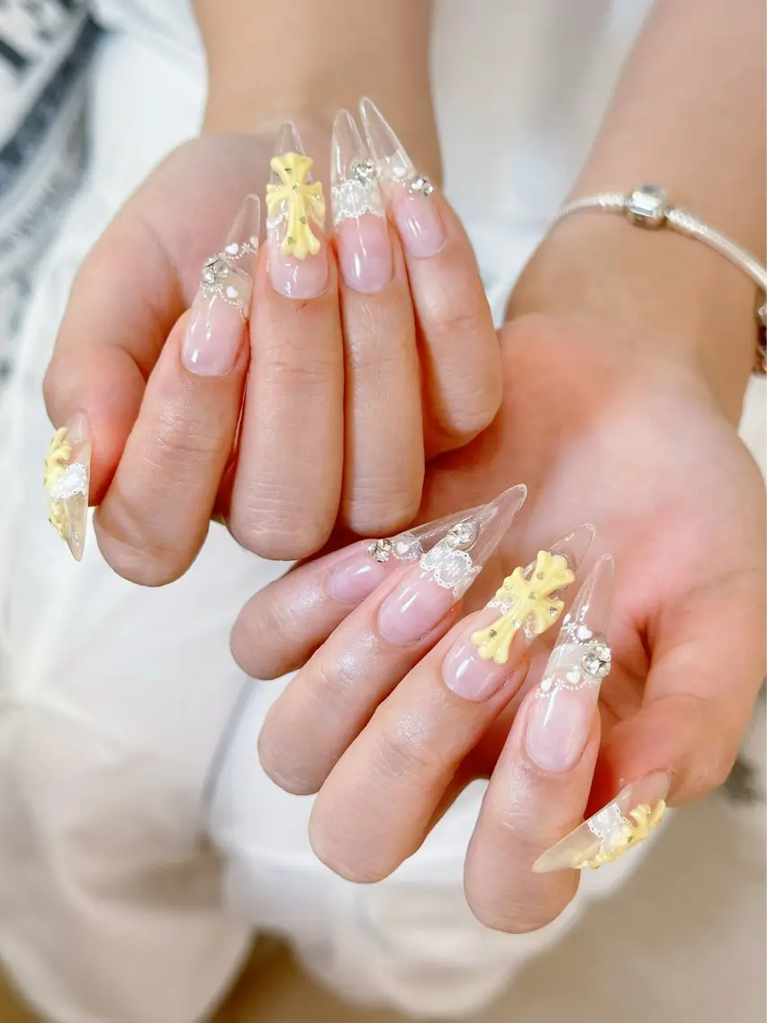ネイル ハンドネイル ハンドケア 🦋Yumi Nail🦋Momoのネイルデザイン