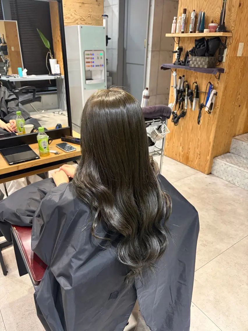 ロング カラー リナ⚡️ newi池袋のヘアスタイル