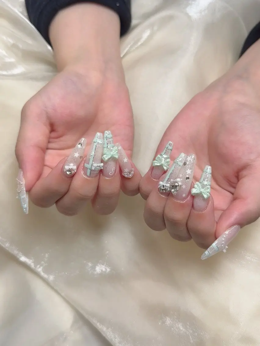 ネイル ENSalon 愛佳のネイルデザイン
