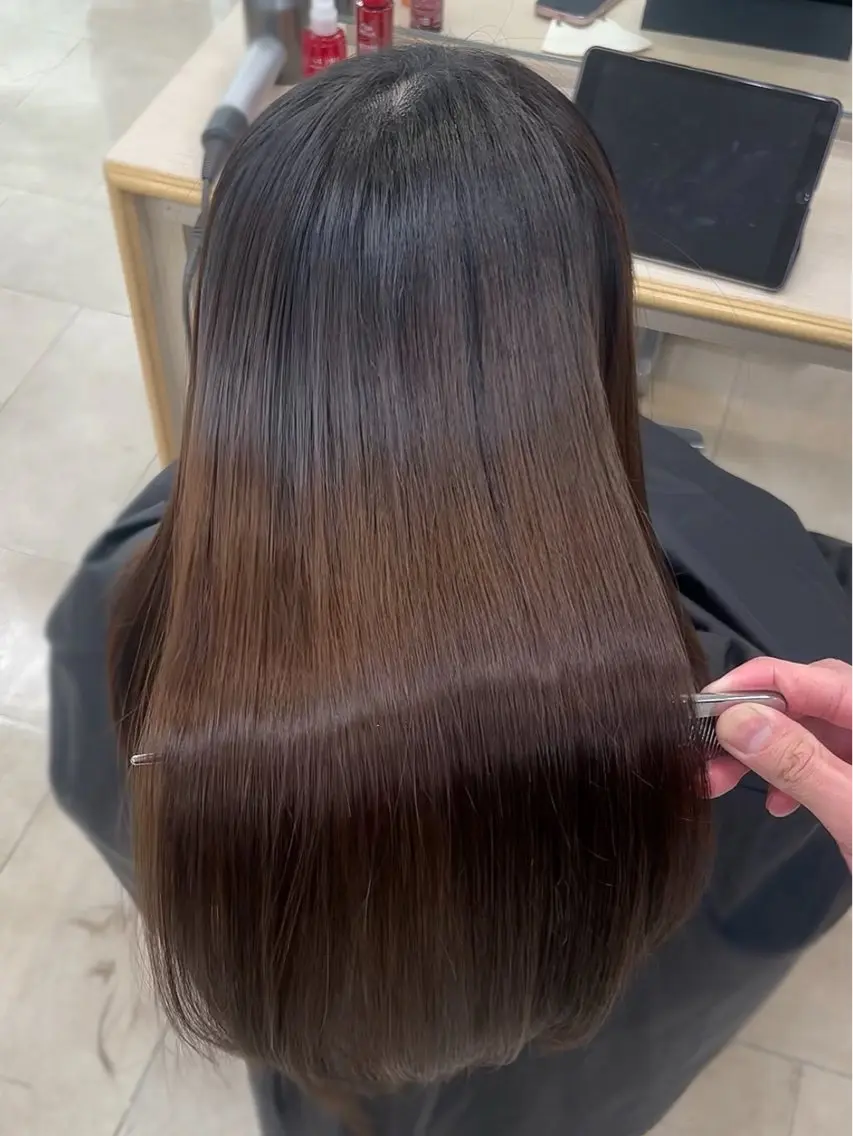 ロング シャドウパーマ／骨格 矯正カット　トモキのヘアスタイル