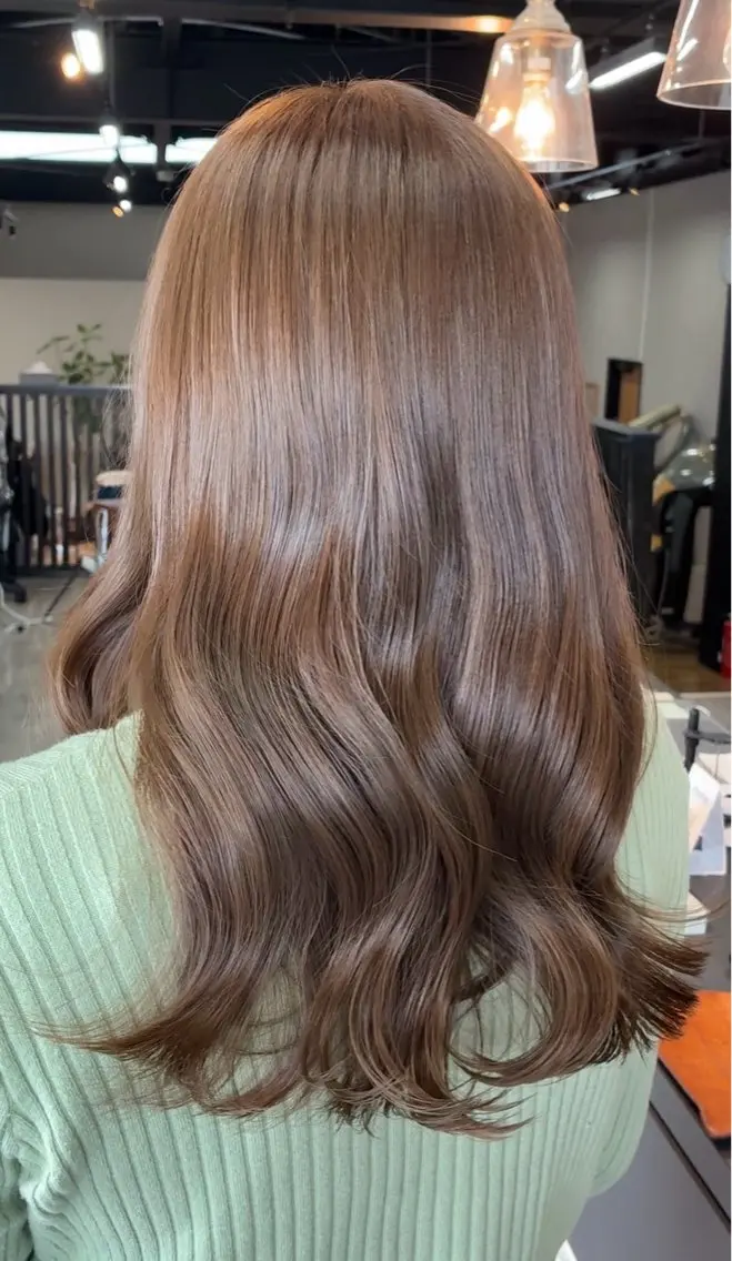 セミロング カラー ベージュカラー ブリーチ 透明感カラー ダブルカラー ヘーゼル ヘアカラー arika もえのヘアスタイル