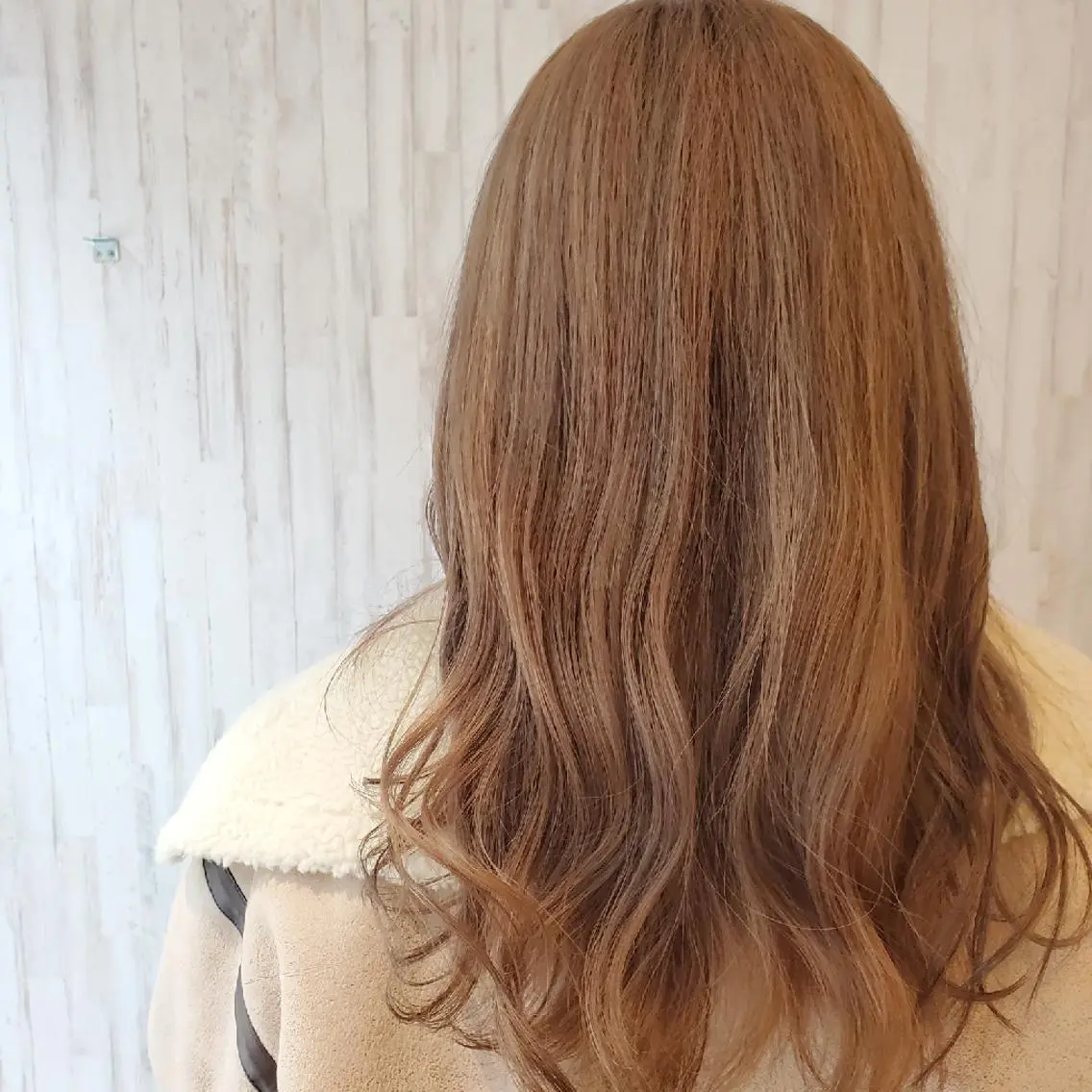 ロング カラー カット ヘアカラー EARTH 池田 雄太のヘアスタイル