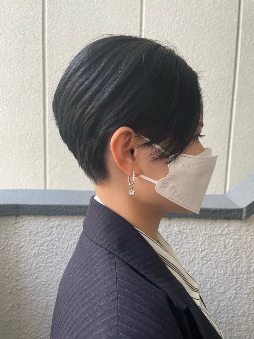 ショート カラー カット ヘアカラー 艶感/顔周りレイヤー 【迫口】のヘアスタイル