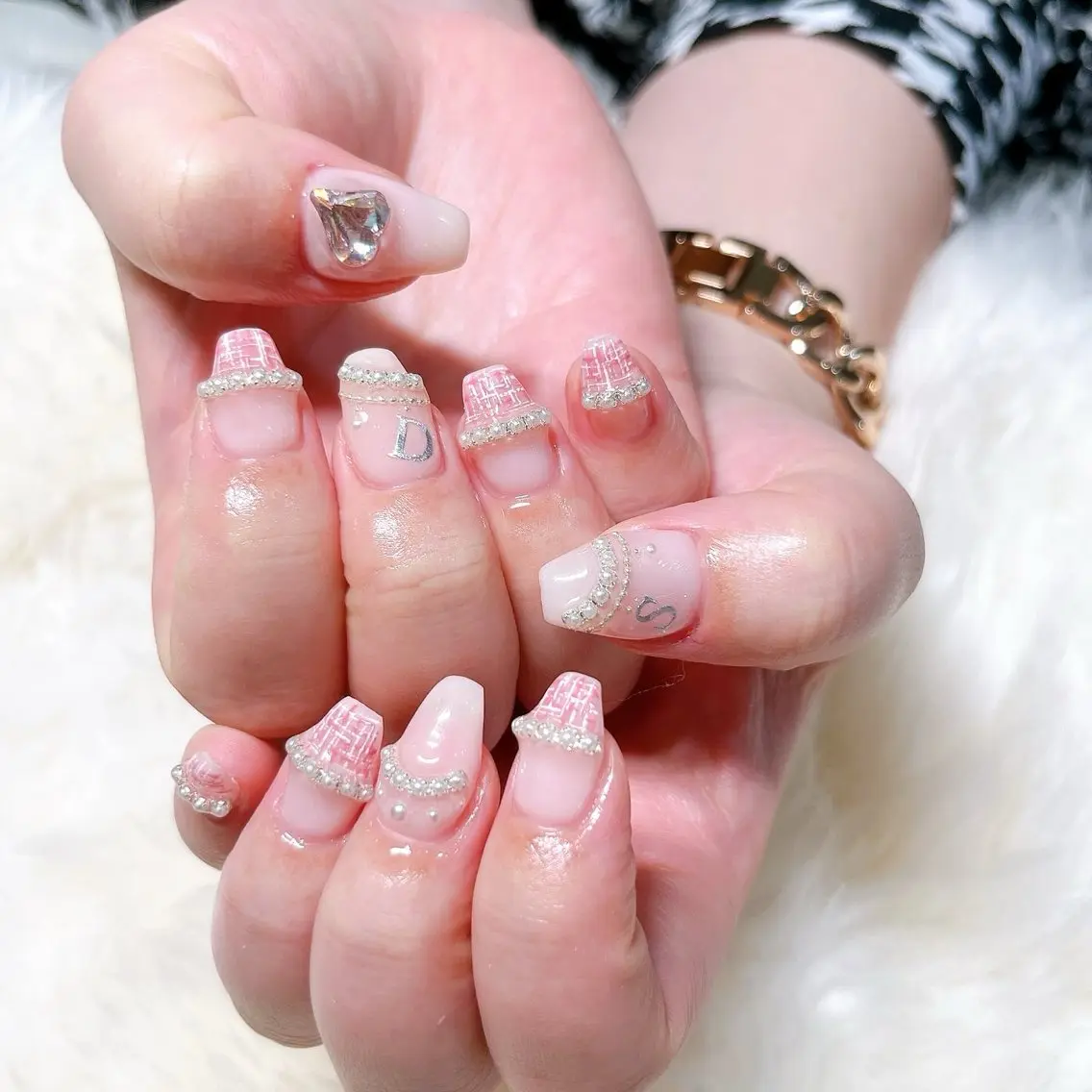 ネイル ハンドネイル 根津 綾子のネイルデザイン