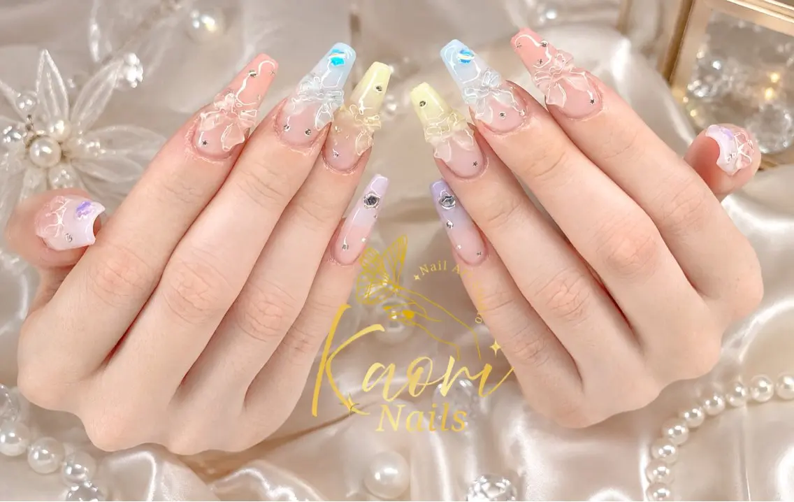 ネイル オーロラネイル フットネイル フレンチネイル ガーリー グラデーション ハンドネイル KAORI YUMIのネイルデザイン
