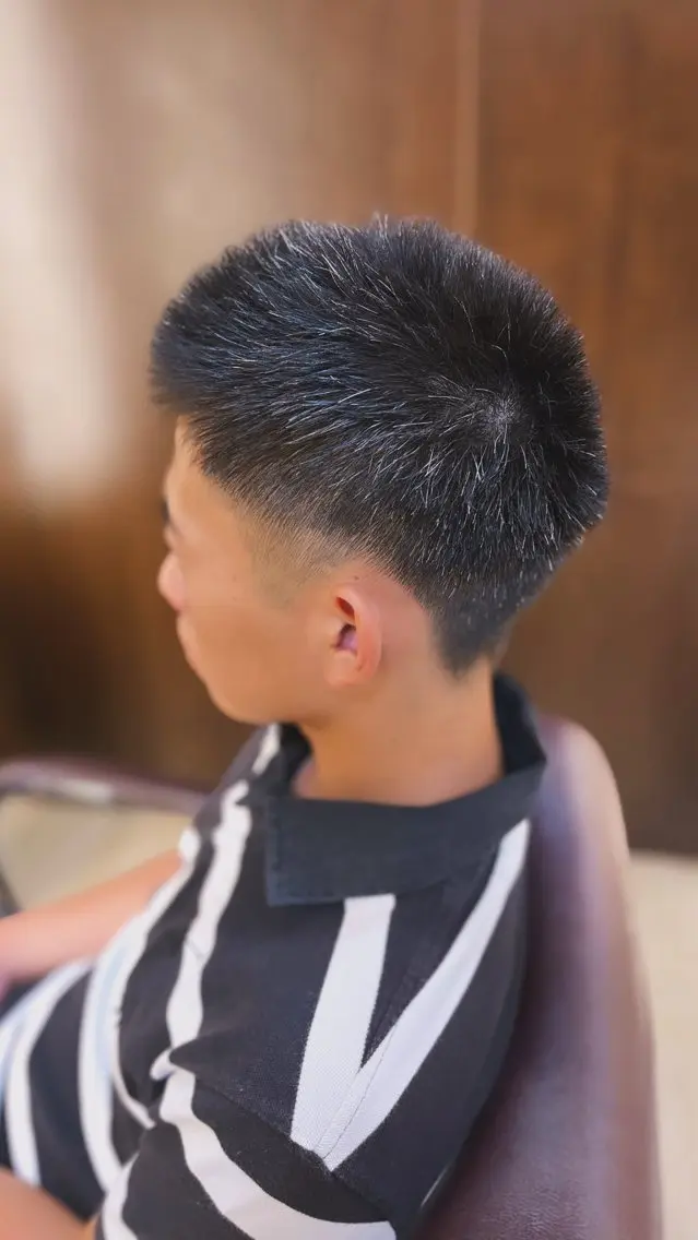 メンズ 片岡 友輝のヘアスタイル