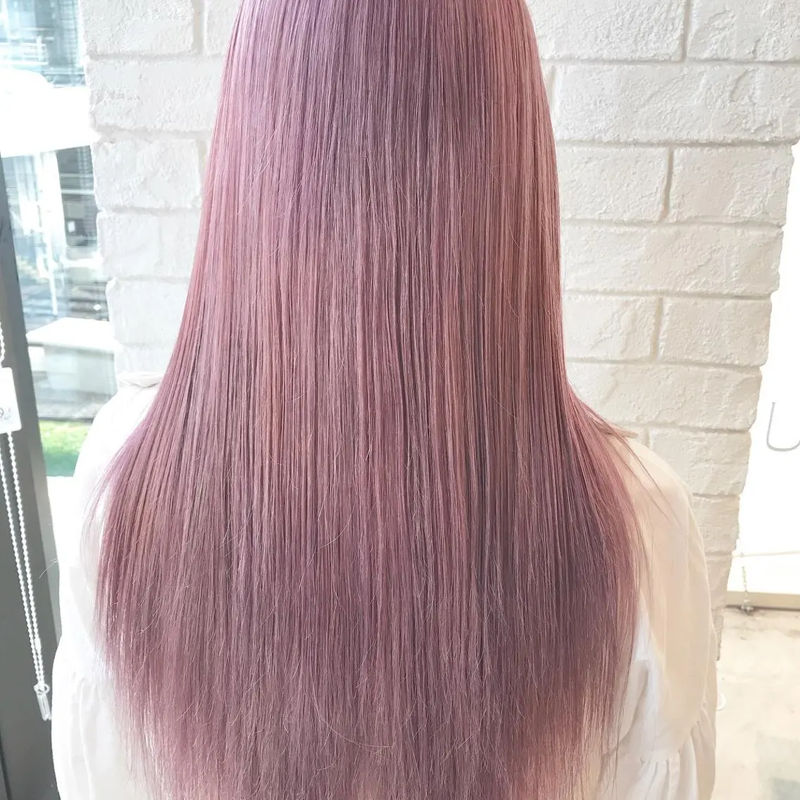 ロング カラー ブリーチ 松岡 恭弘のヘアスタイル