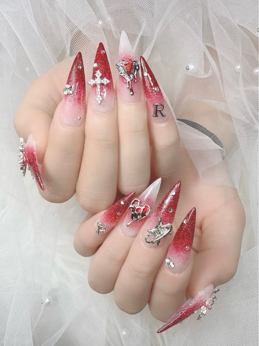 ネイル アートネイル オーロラネイル ボルドー チークネイル フレンチネイル ハンドネイル Sakura Nail Salonのネイルデザイン