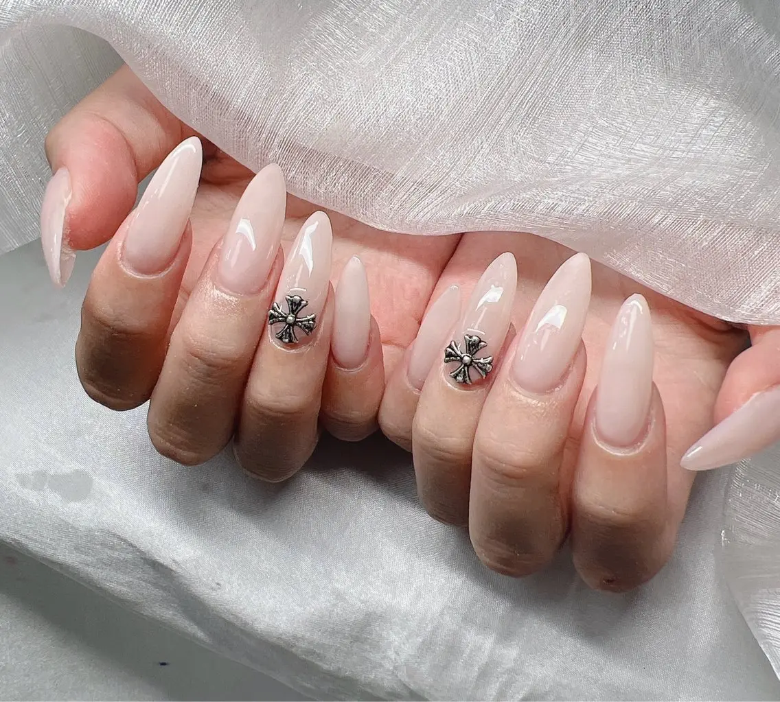 ネイル 長さ出し グラデーション 卒業式 キラキラネイル マグネットネイル ハンドネイル Lee Nailsのネイルデザイン