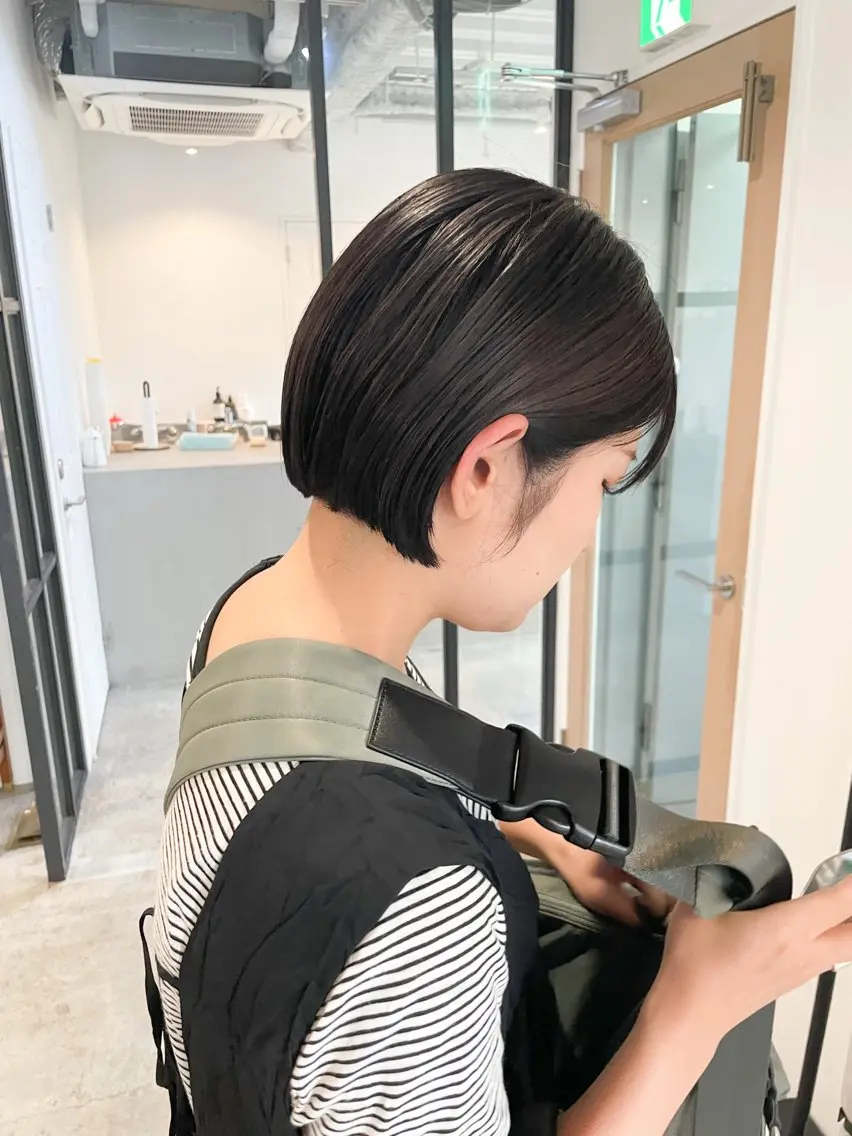ショート カラー アッシュ ボブ カット ヘアカラー トリートメント Takuma Suzuki中目黒のヘアスタイル