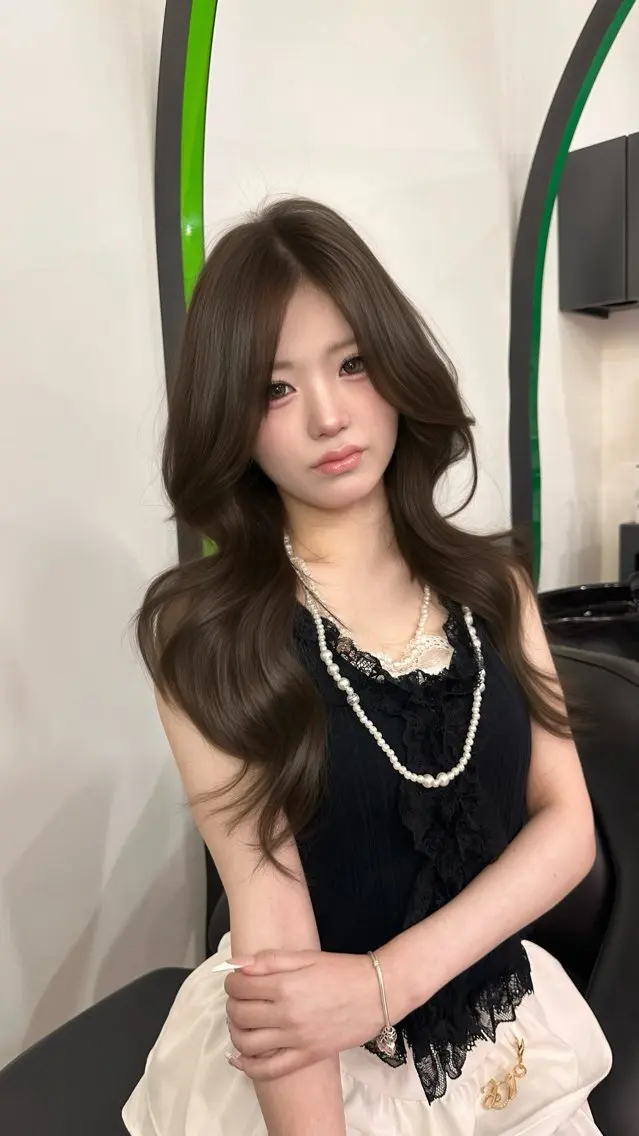 ロング カラー カット ヘアカラー ヘアセット 上品モテヘア🩶 karen🩶のヘアスタイル