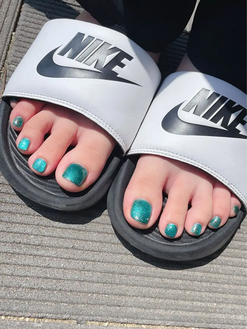 【オフ込み オフ無料ソフトジェル 】🦶フットネイル🧲マグネットの写真