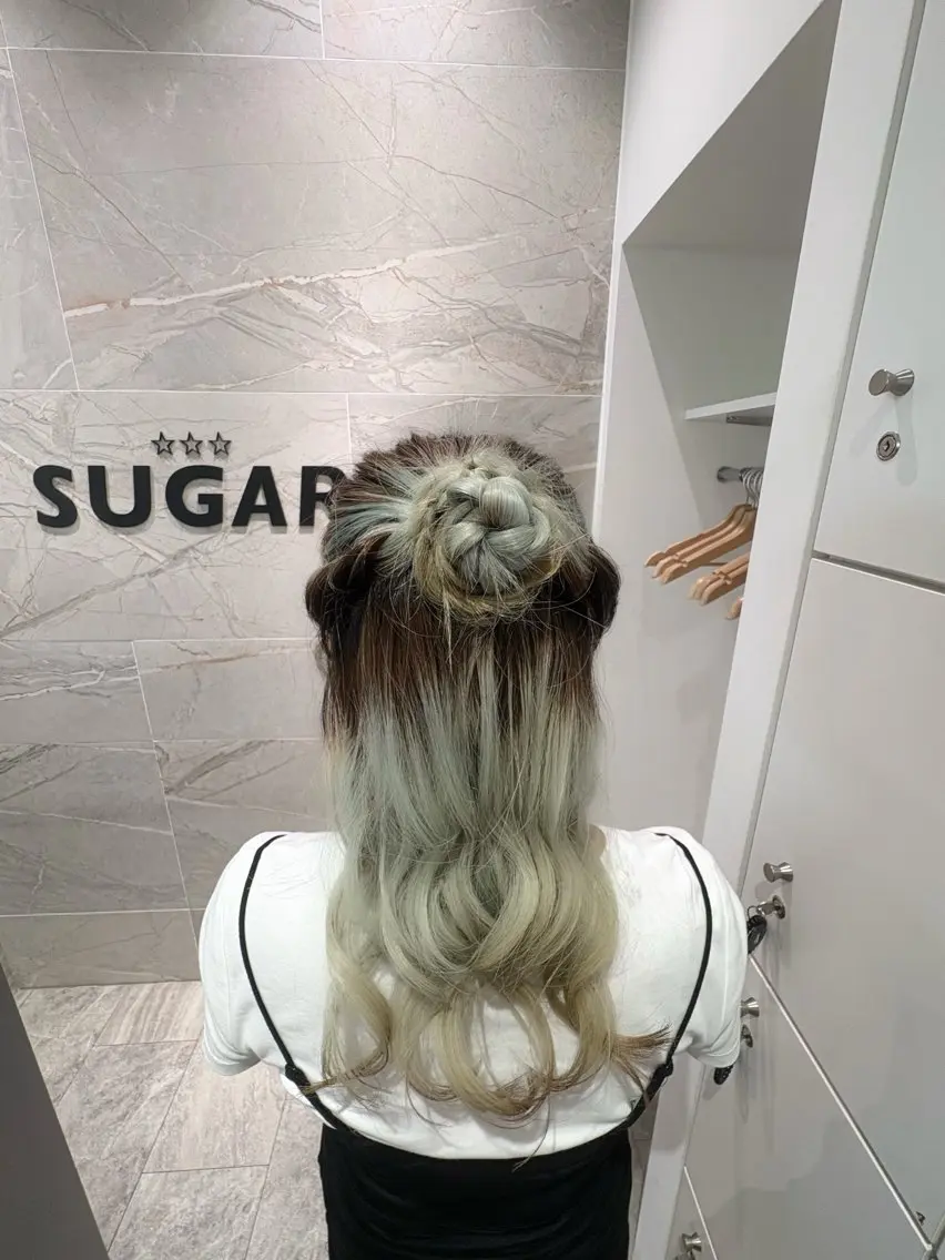 ミディアム ヘアアレンジ ハーフアップ お団子ヘア カラーモデル0円⭐️ 募集中/こはく🍭のヘアスタイル