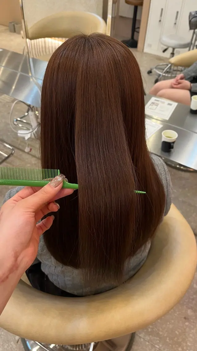 ロング カラー カット ヘアカラー トリートメント 💚 AKI 💚のヘアスタイル