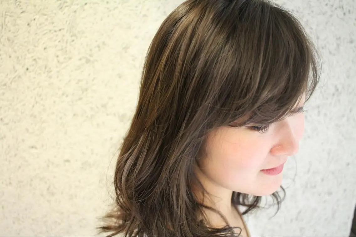 ミディアム カラー creep hair nozomiのヘアスタイル