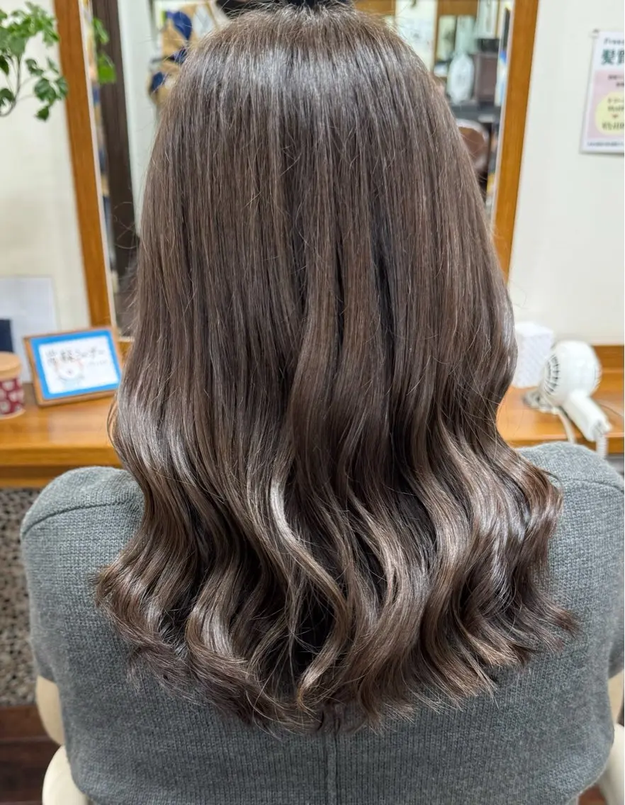セミロング カラー ブラウンカラー ココアブラウン 髪質改善・艶カラー HIROTOのヘアスタイル