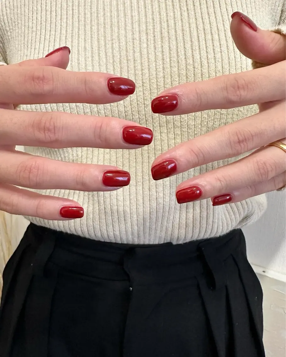 ネイル ボルドー ハンドネイル フットネイル kiii.__ ✴︎*のネイルデザイン