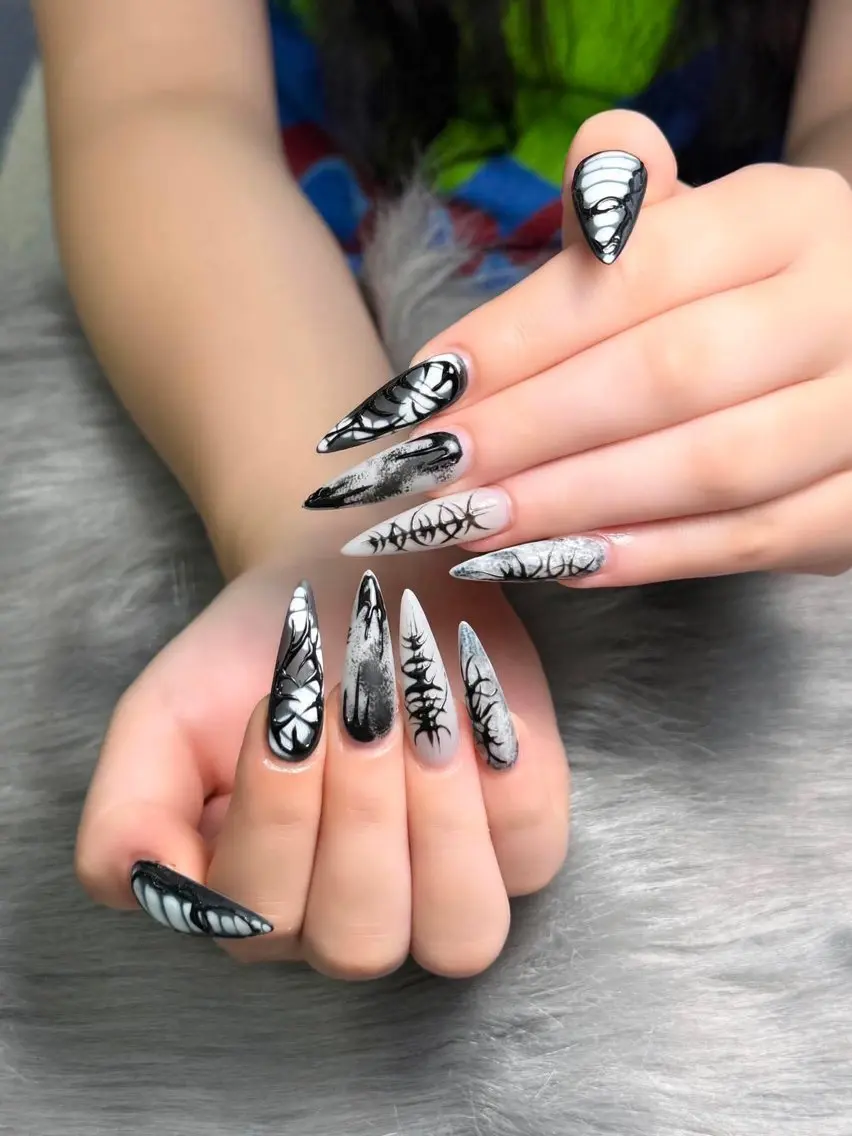 ネイル アートネイル ジェルネイル キラキラネイル 韓国ネイル 持ち込み ハンドネイル ハンドケア Nova Nailのネイルデザイン