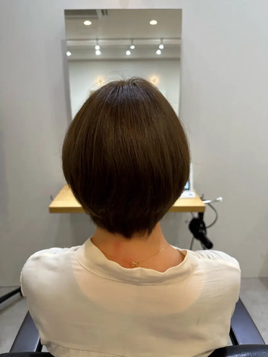 ショート カラー アッシュ アッシュグレー アッシュグレージュ 透明感カラー グレージュ Agu hair noman マナのヘアスタイル