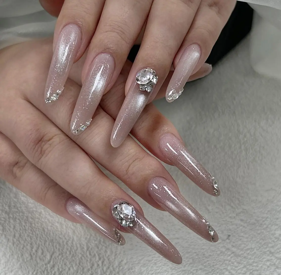 ネイル ハンドネイル 🎀 Ayaka_nailのネイルデザイン
