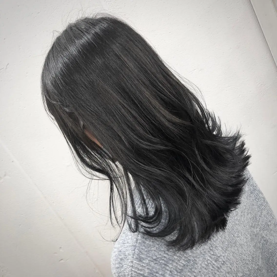セミロング カラー パーマ ヘアアレンジ ブルーカラー ブルージュ カット ヘアカラー トリートメント share by wealstarのヘアスタイル