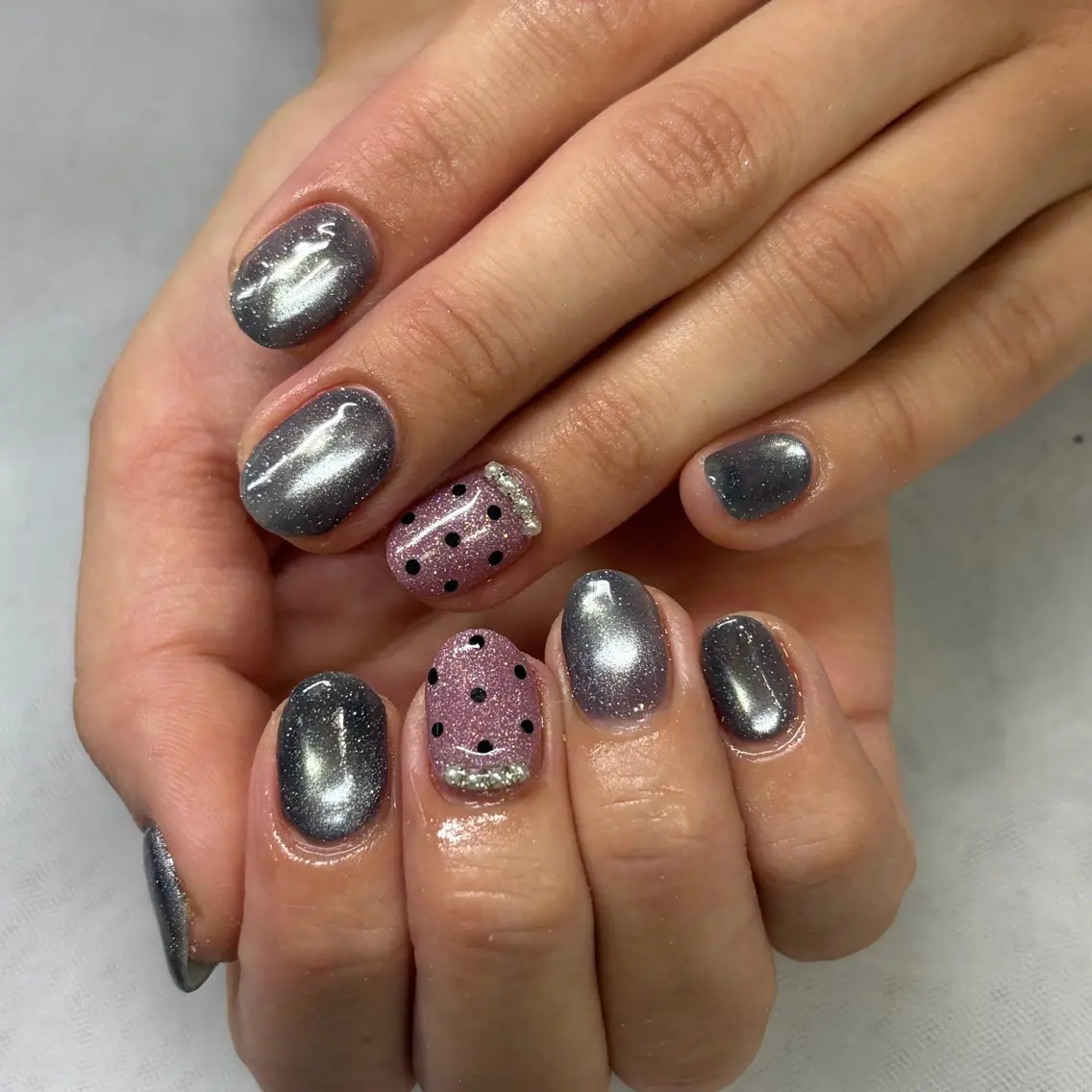 ネイル ブルー ドット ラメ(グリッター) ピンク ハンドネイル Crea IBUKIのネイルデザイン