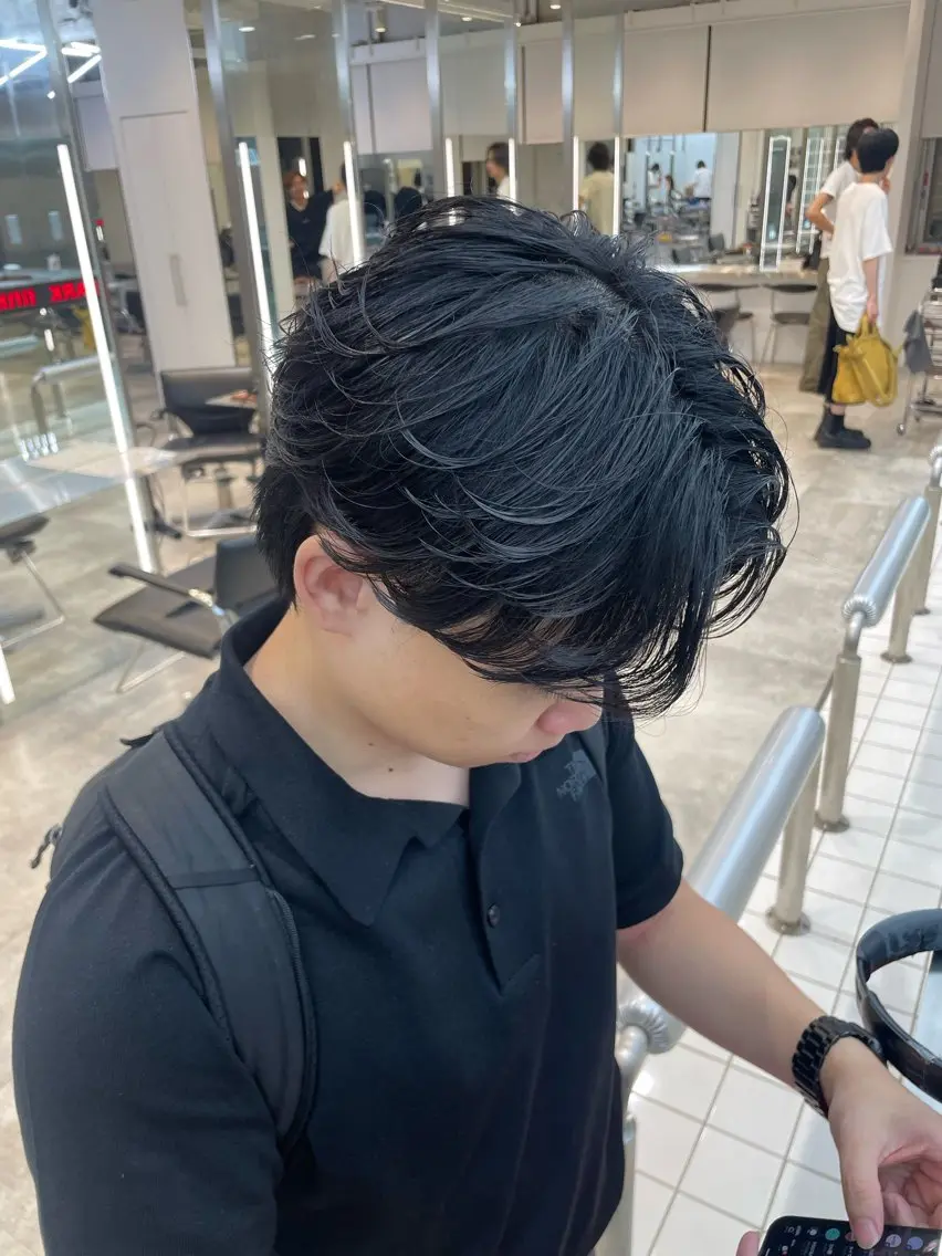 ショート パーマ メンズ フェザーパーマ メンズパーマ カット パーマ 神山 哲のヘアスタイル