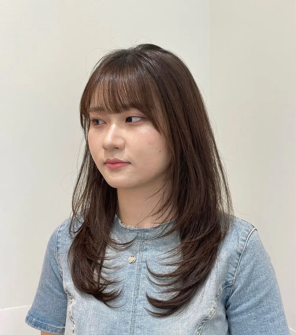 ミディアム ハイレイヤー 韓国風ヘア レイヤーカット カット ヘアカラー トリートメント ❤︎︎韓国ヘア❤︎︎ 𝑺𝒉𝒊𝒉𝒐のヘアスタイル