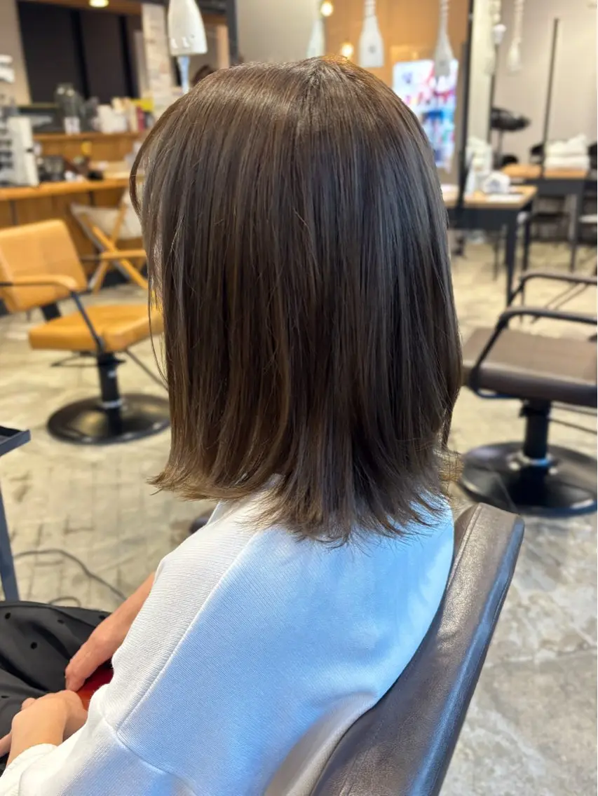 カラー ベージュカラー カット ヘアカラー トリートメント はっとり ななせのヘアスタイル
