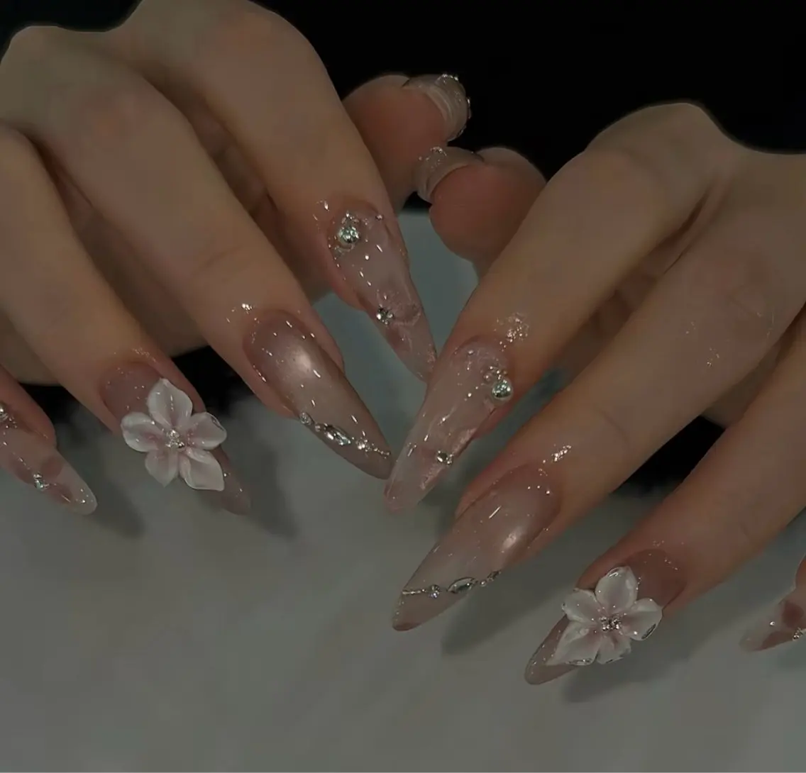 ネイル ハンドネイル NiJi Nailsのネイルデザイン