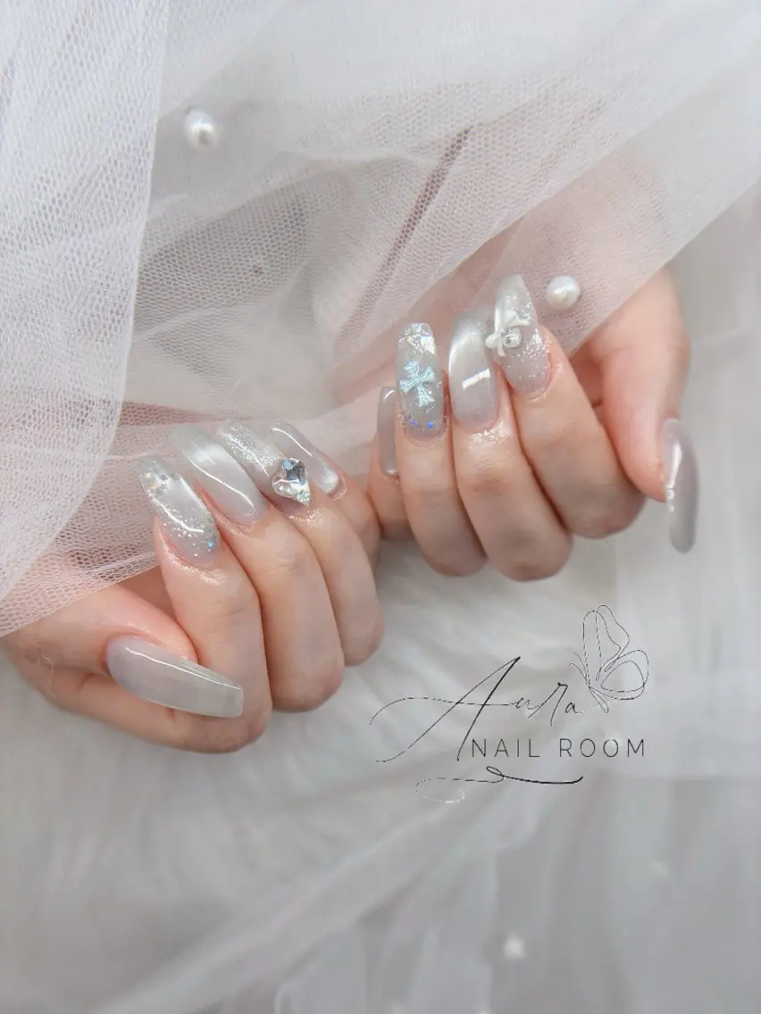 ネイル マグネットネイル Aura Nail Roomのネイルデザイン