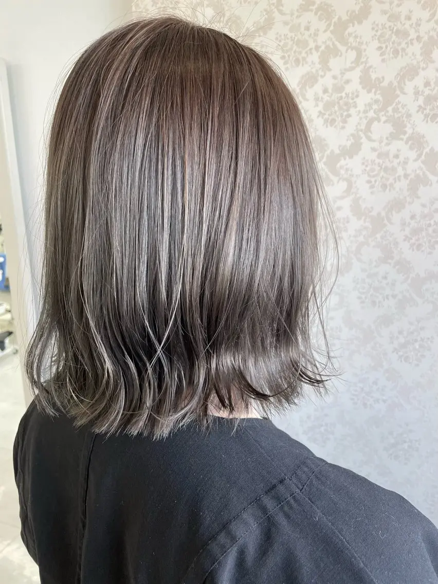 ショート カット ヘアカラー トリートメント ヒヨシ ルナのヘアスタイル