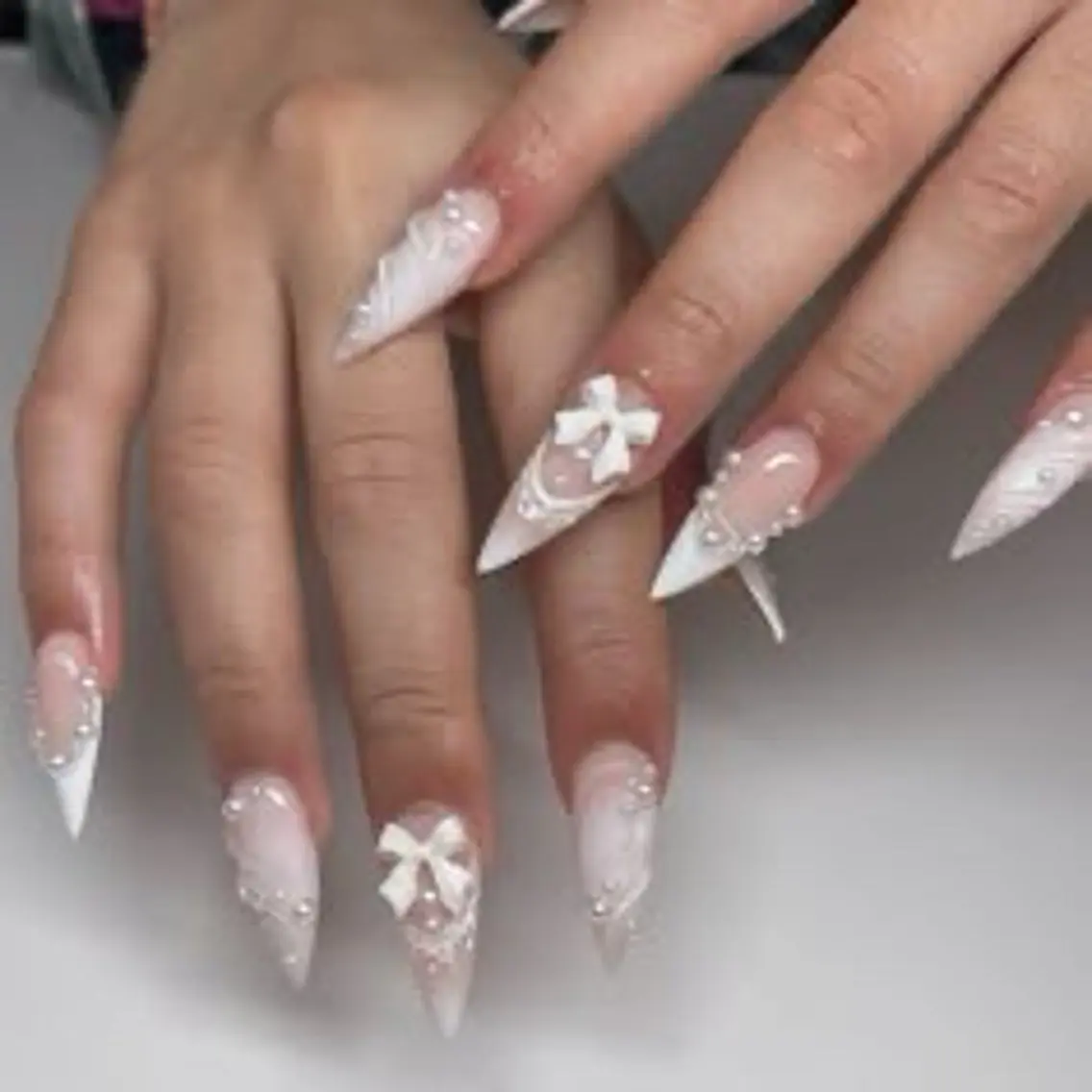 ネイル チークネイル 長さ出し フラッシュネイル ジェルネイル キラキラネイル kana nailのネイルデザイン