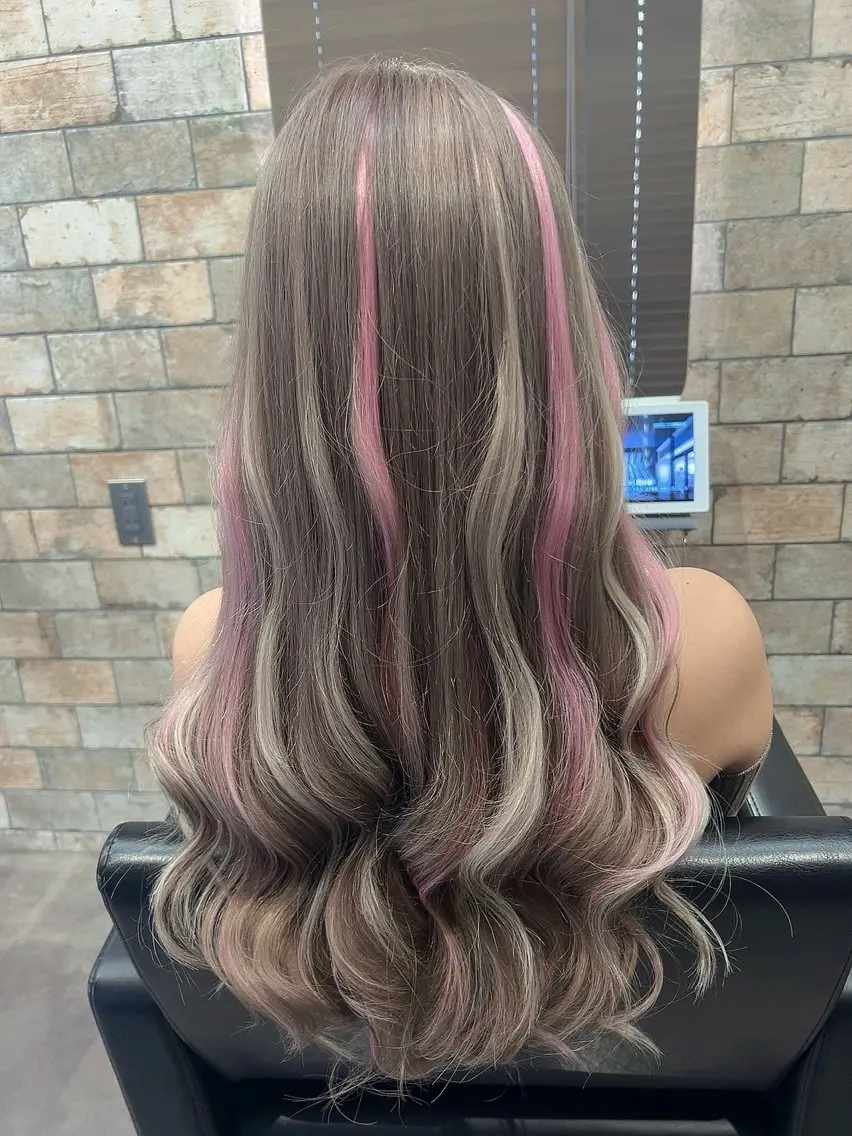 ロング エクステ ハイライト ヘアカラー トリートメント Fan.ray店長 🌈 HIBIKIのヘアスタイル
