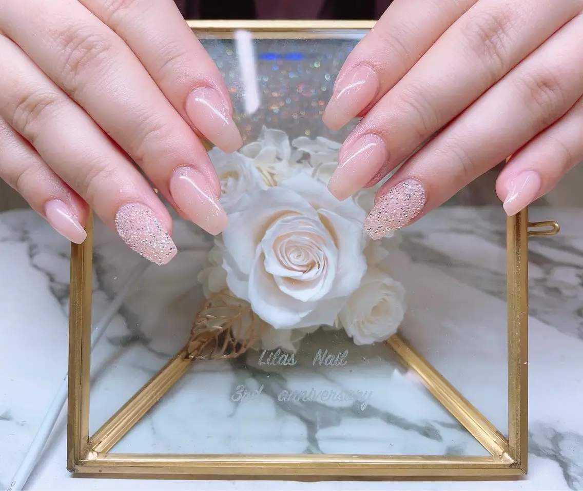 ネイル オーロラネイル ジェルネイル 氷ネイル・うるうるネイル キラキラネイル 韓国ネイル Lilas Nailのネイルデザイン