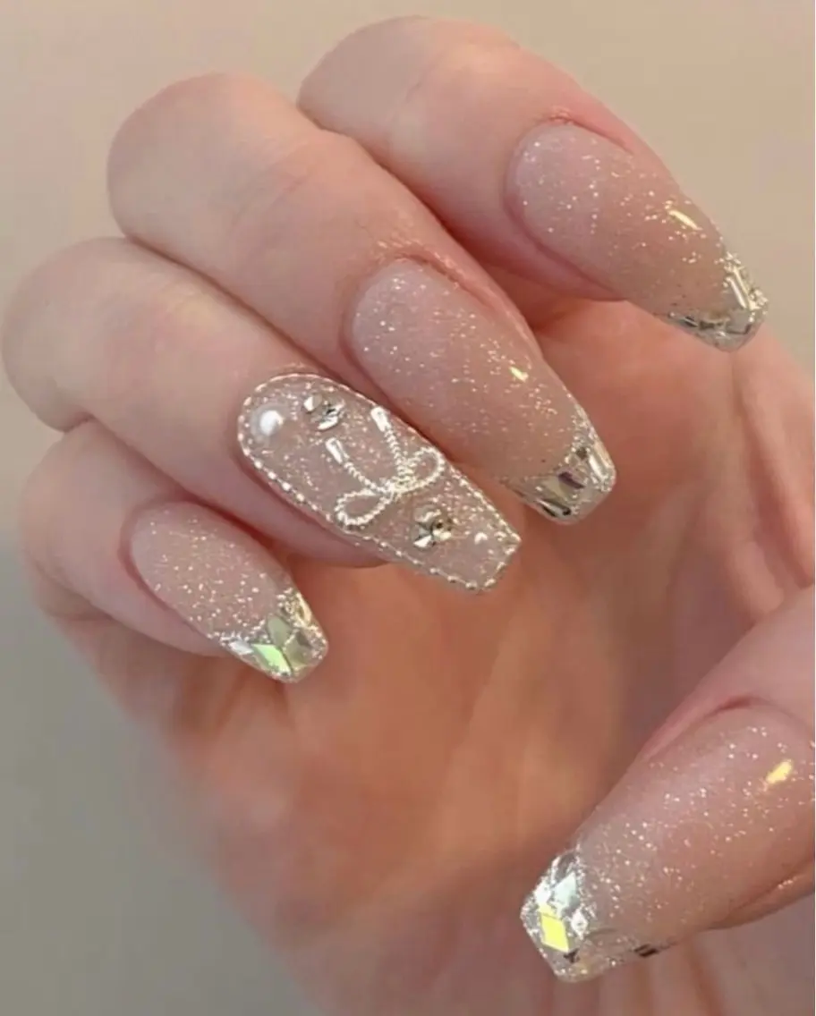 ネイル べっ甲ネイル フットネイル フレンチネイル ジェルネイル ガラスフレンチ ハンドネイル Queeens nailのネイルデザイン