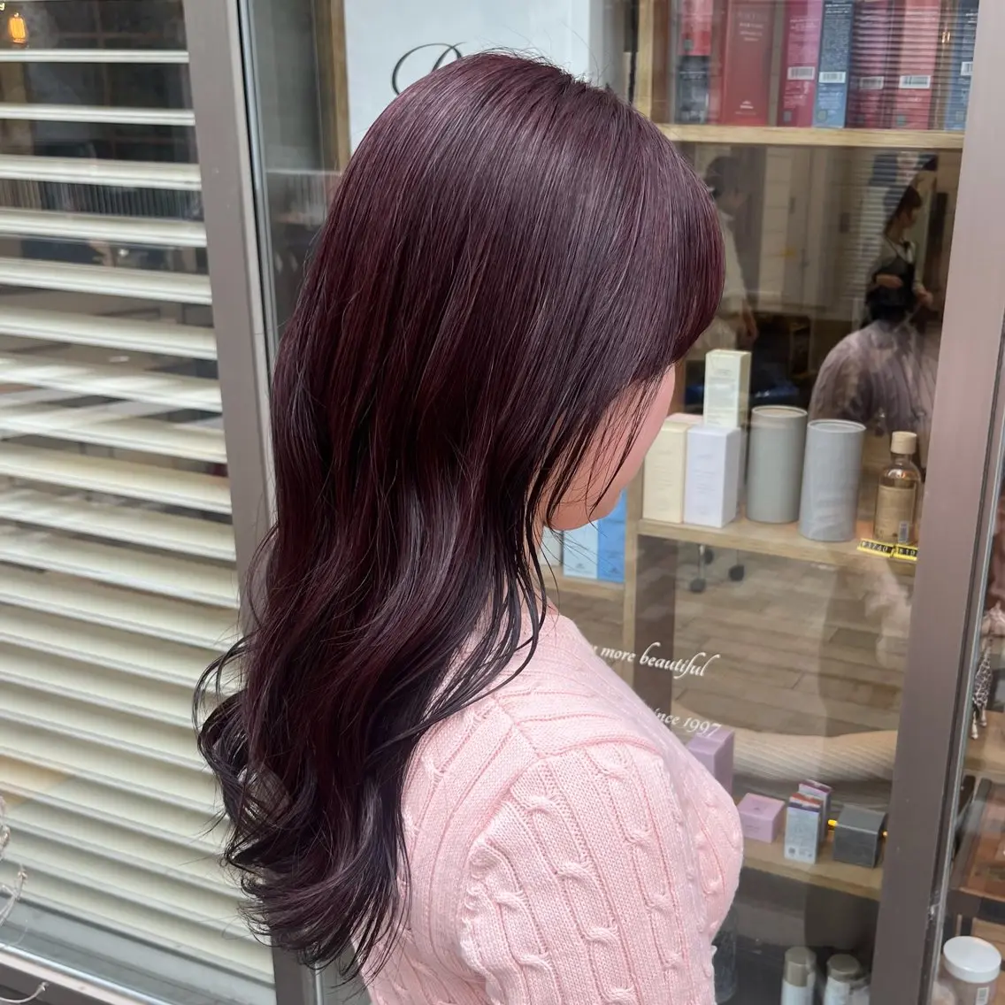 ロング HIDERO/渋谷/ 韓国/顔周りカットのヘアスタイル