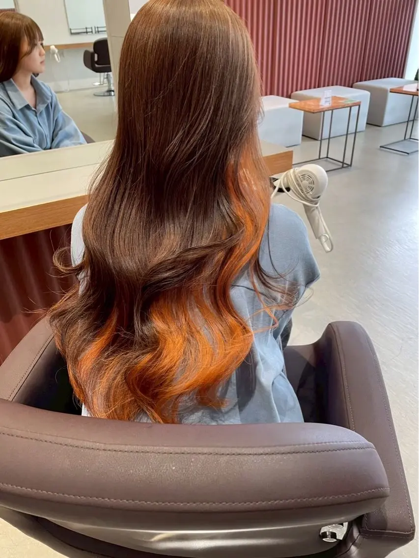 【新規限定❣️】耳にかけても結んでも可愛い🥨インナーカラー(ブリーチ込み)🐻🧡の写真