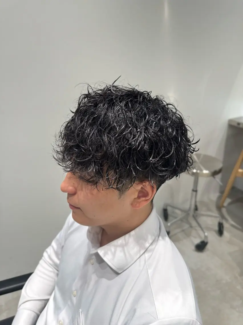 ショート パーマ メンズ マッシュ メンズパーマ ツイストスパイラルパーマ 波巻きパーマ ボブ byfifth 天神 🌀moromiのヘアスタイル