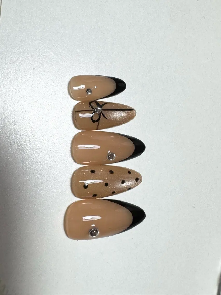 ネイル フレンチネイル シンプルネイル HAPI NAILSのネイルデザイン