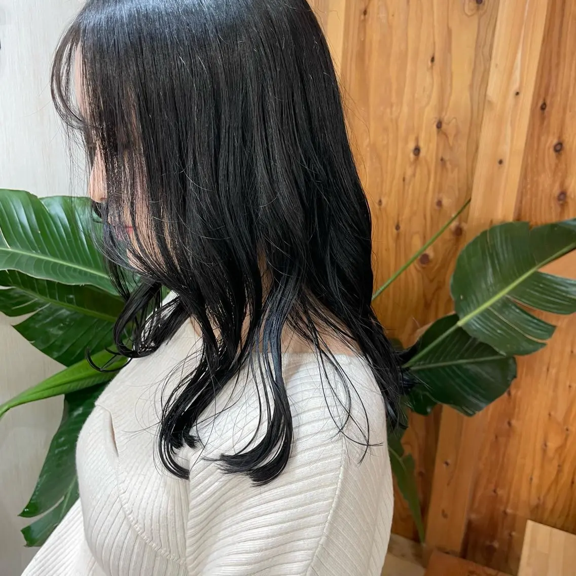 ロング カラー ブルーカラー 伊藤 友香のヘアスタイル