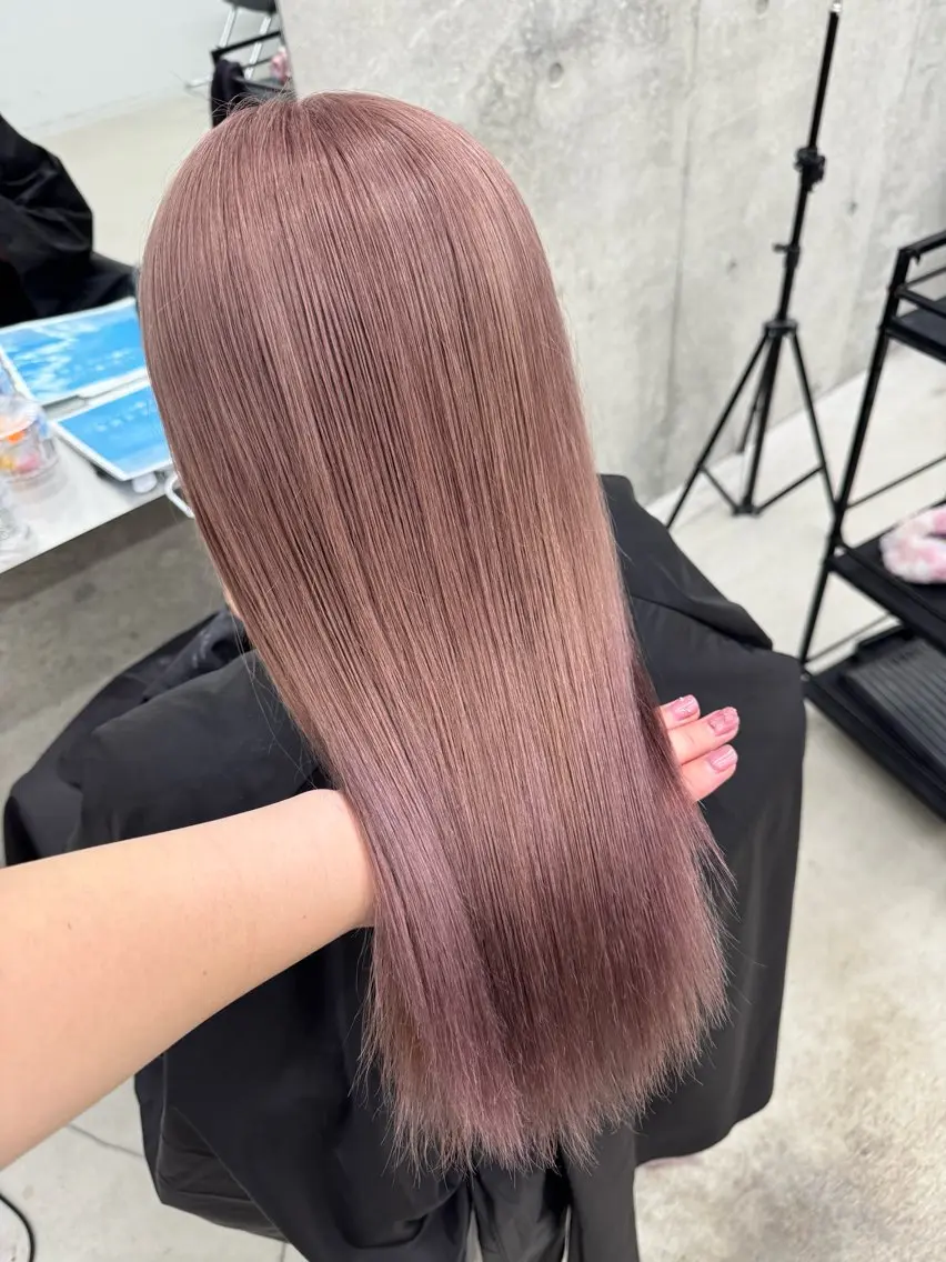カラー ヘアカラー トリートメント Asami／名古屋／ ハイトーン／デザインのヘアスタイル