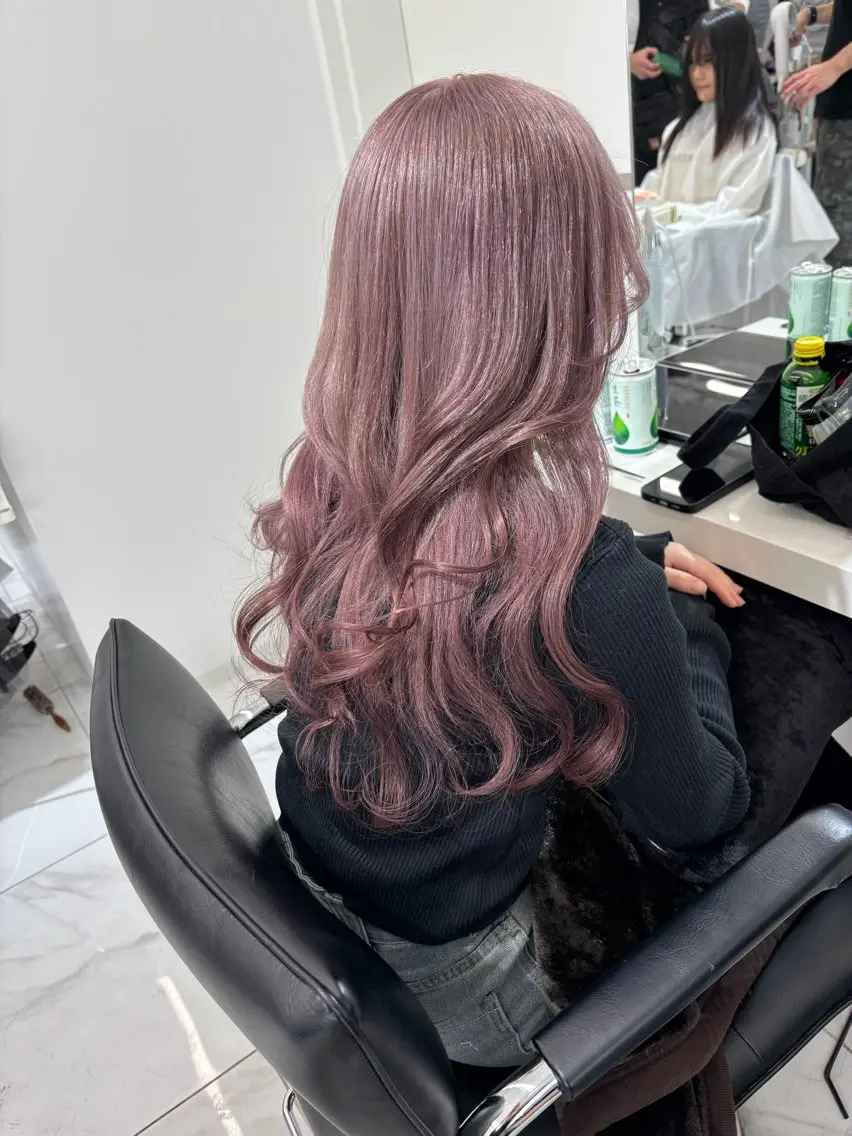 ロング カラー ベージュカラー ラベンダーカラー ラベンダーベージュ ヘアカラー 🩶大人韓国ヘア 渋谷/Satsukiのヘアスタイル