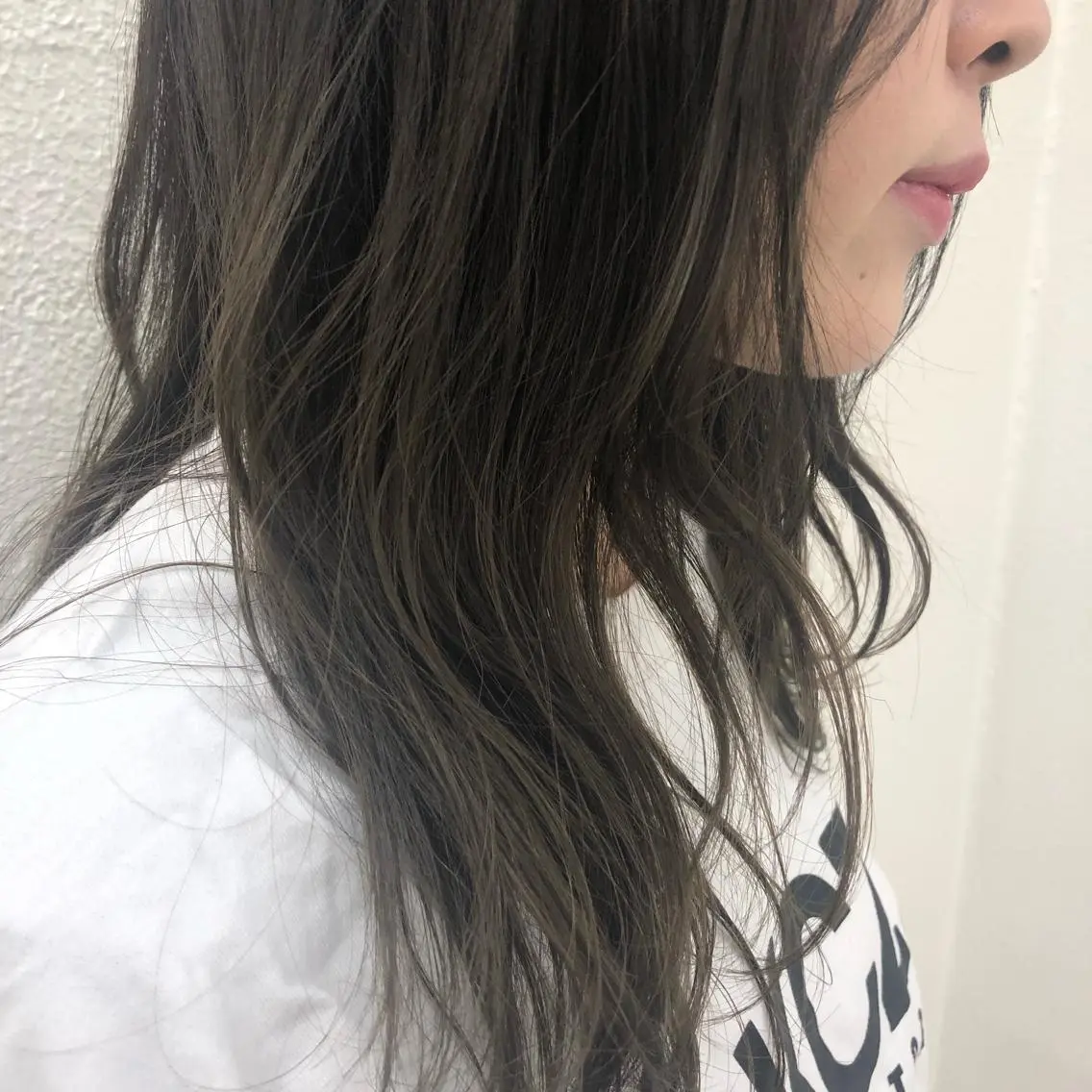 ロング ZAZA ASAMIのヘアスタイル