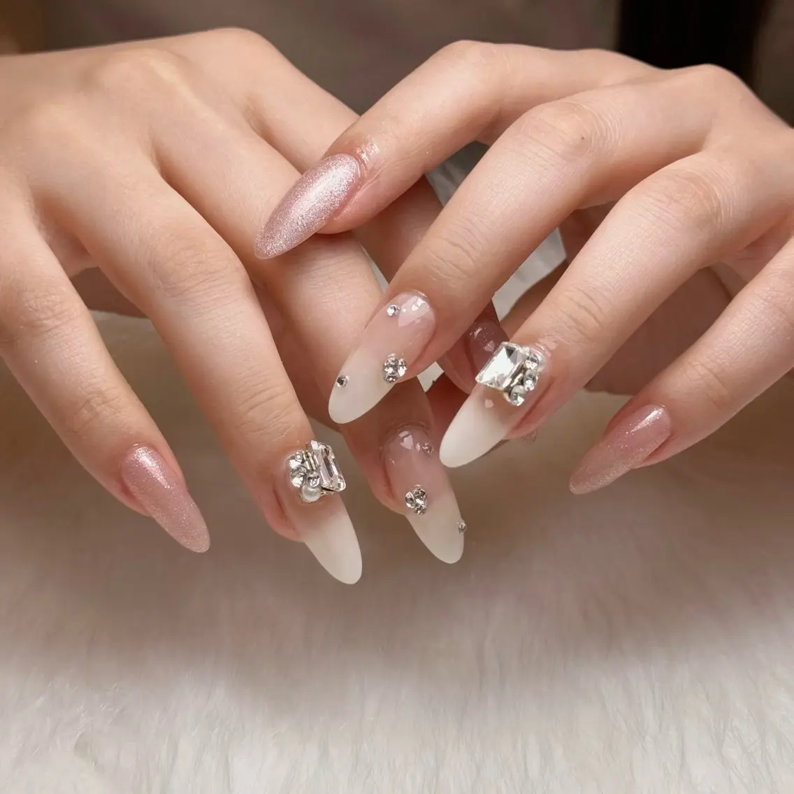 ネイル ガーリー マグネットネイル ワンホンネイル nailsalon ChuColaのネイルデザイン