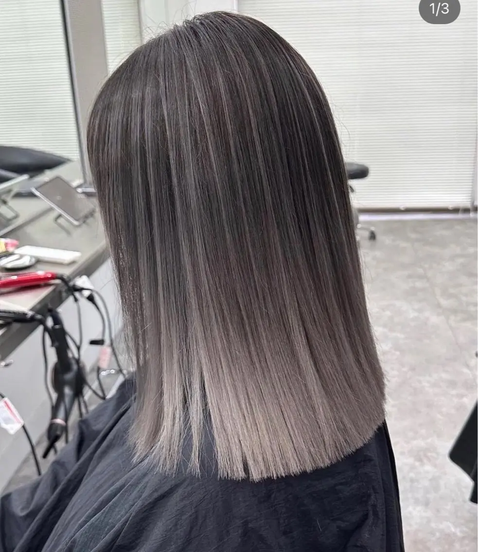 セミロング 岡田 陸のヘアスタイル