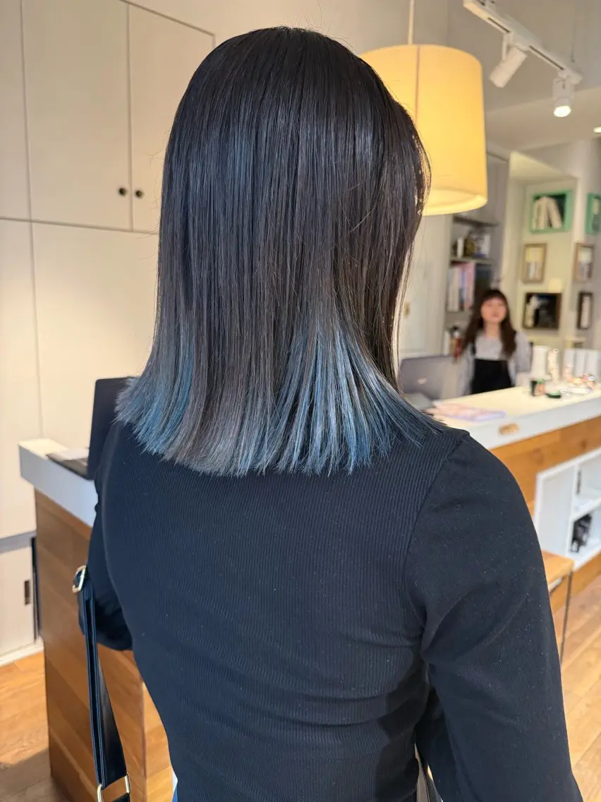 ロング ヘアカラー 松本 夏海のヘアスタイル