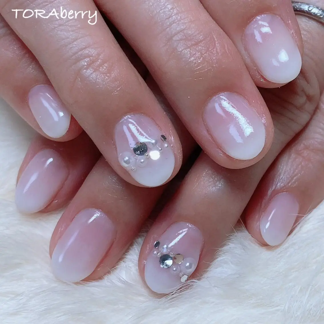 ネイル ハンドネイル ネイリスト なつみのネイルデザイン