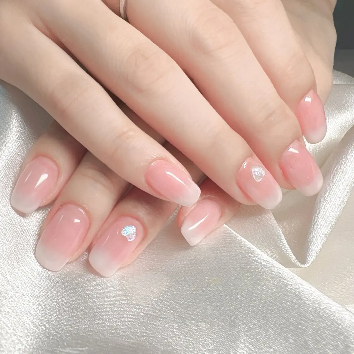 ネイル 奥山 恵美のネイルデザイン